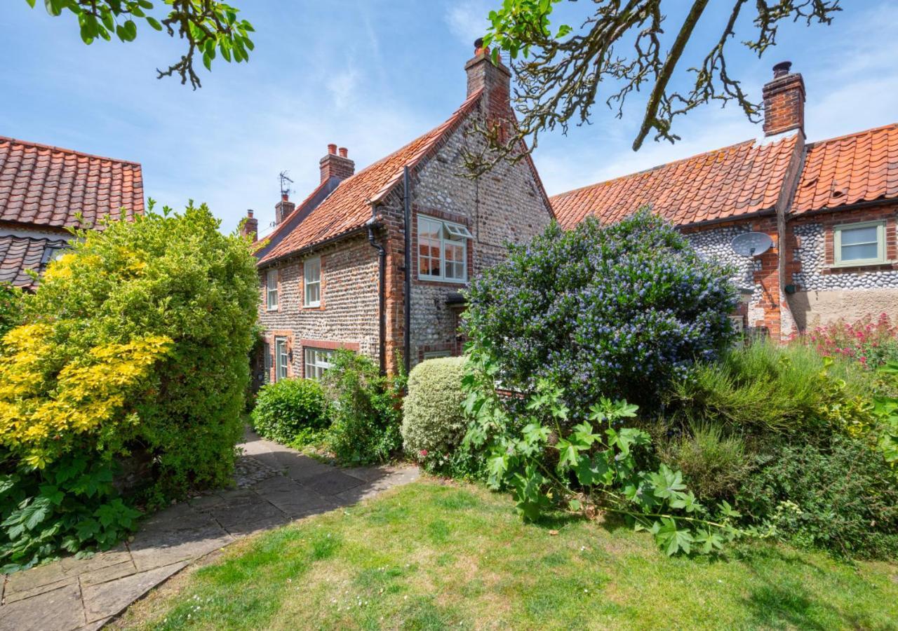 Pear Tree Cottage Blakeney  Exterior photo